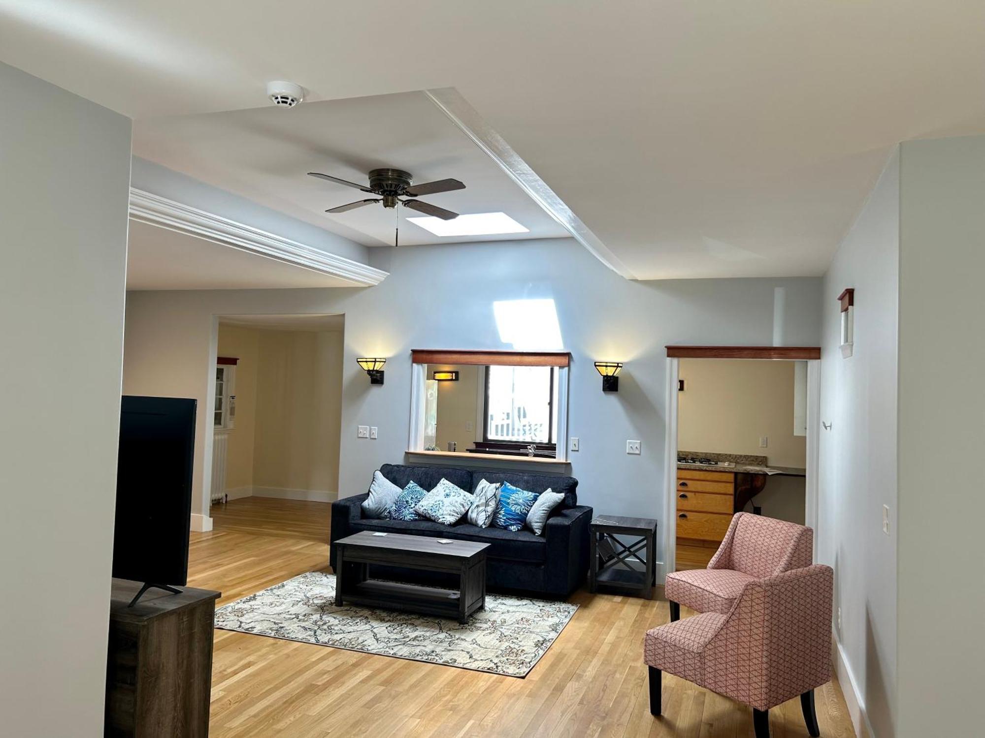 Spacious Gem * Medford
